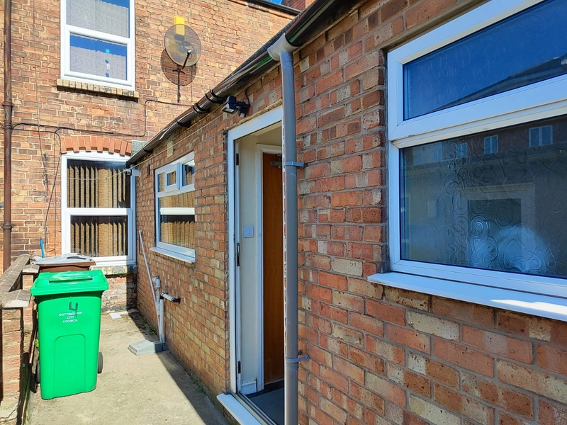 Norwood Road: 2 Bedroom Student House NG7 3FJ - Thumbnail 6